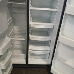 Refrigerator GE