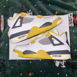 New Air Jordan Retro 4