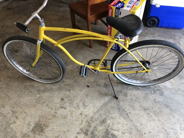 old schwinn beach cruiser