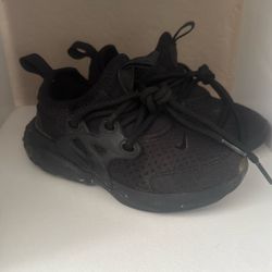 Nike Presto GS "Triple Black" Kids 11c