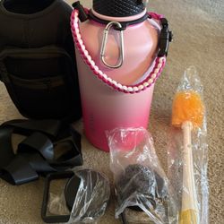 Triple Walled Pink 64oz Water Bottle