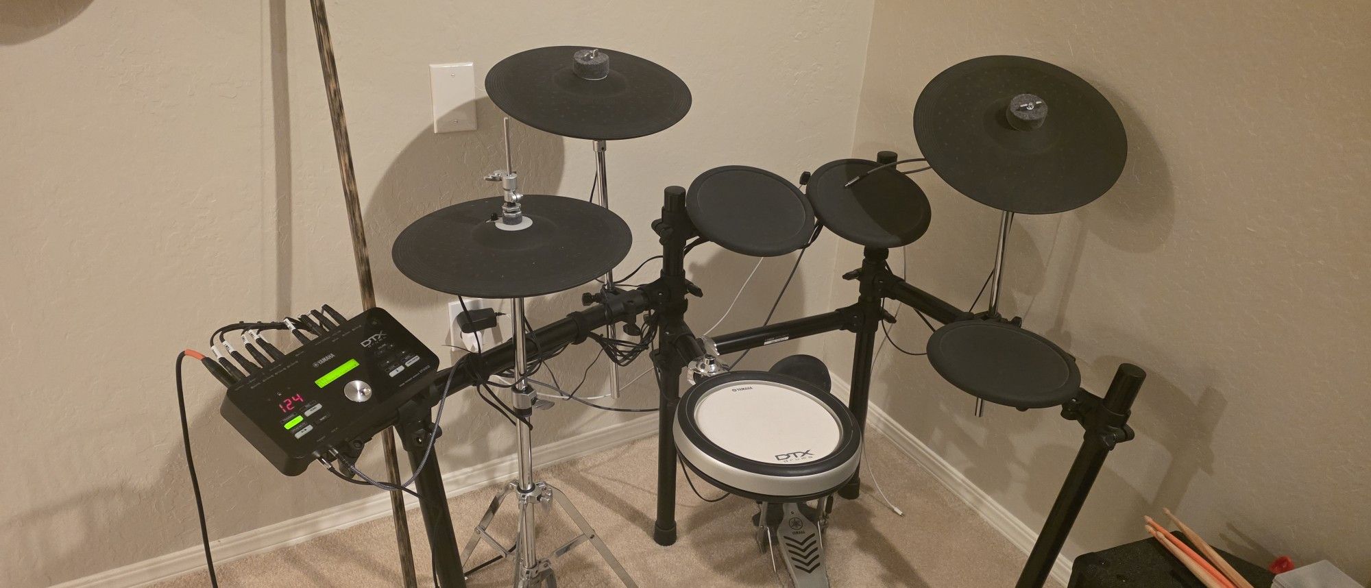 Eletronic Drum Set - Yamaha DTX502
