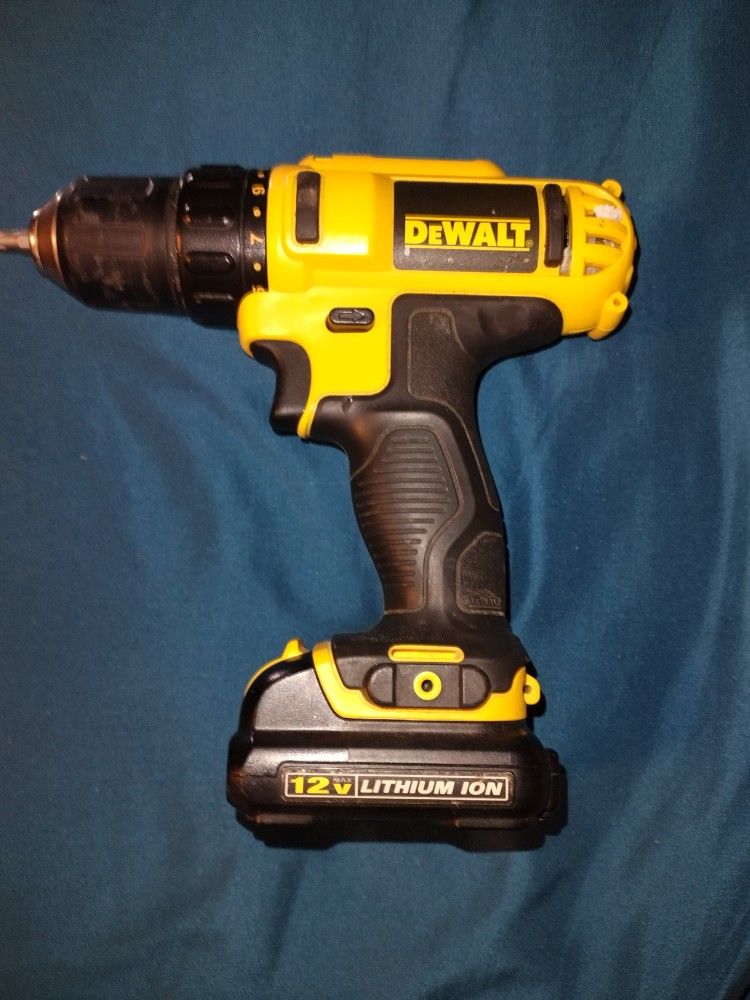 DeWalt Cordless Drill 