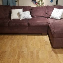 Sectional With Queen Size Bed