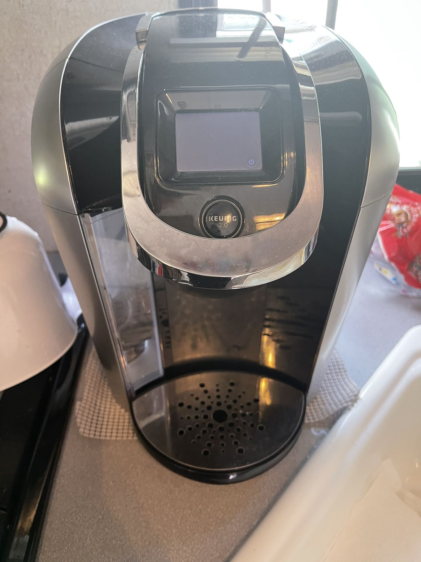 Keurig With Touch Screen 30 OBO for Sale in Fullerton, CA OfferUp