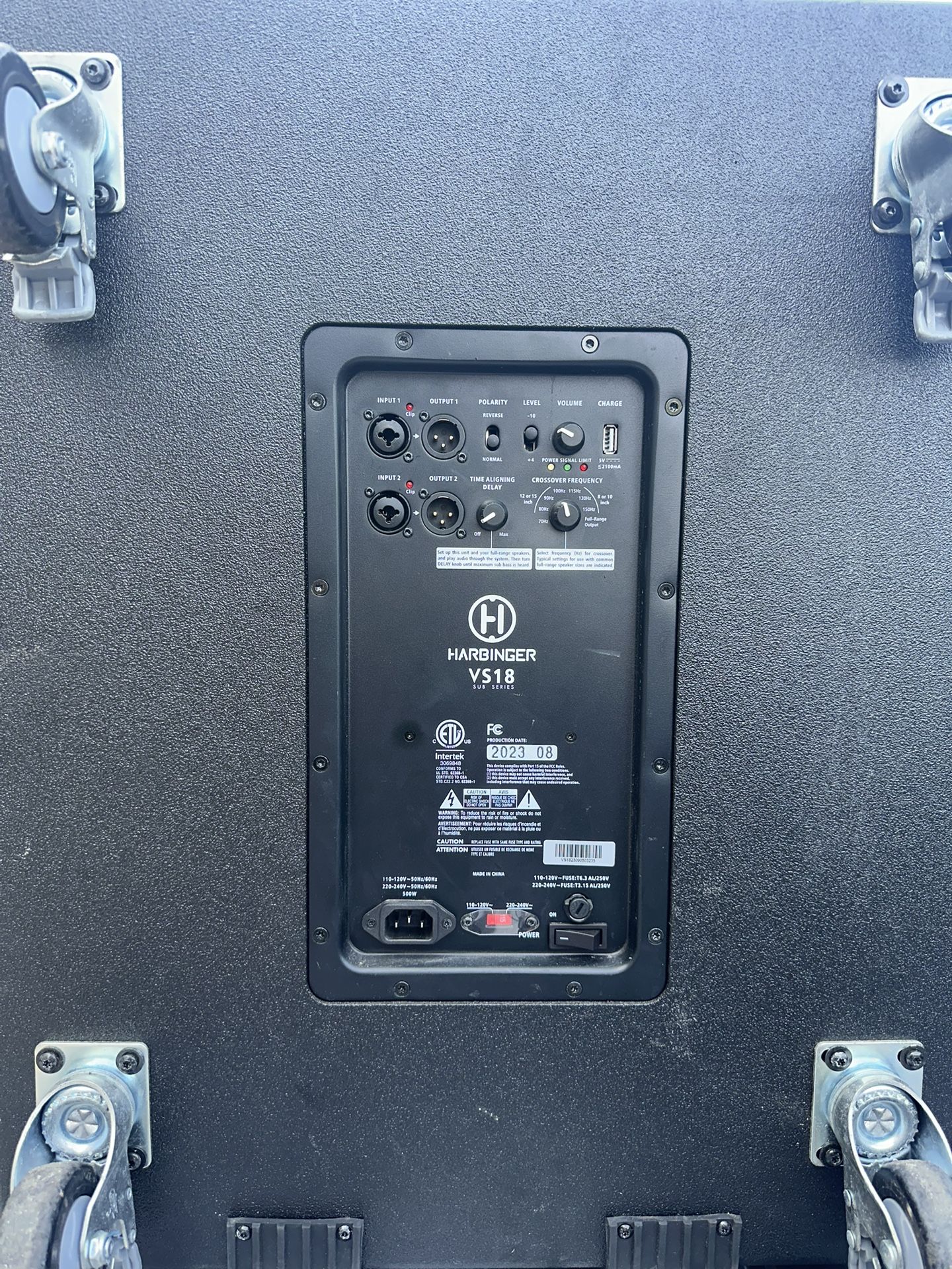 18in powered harbinger subwoofer