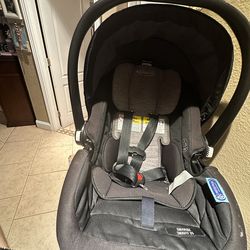 Graco car seat with base and stroller
