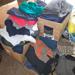 Used clothing - about 90 pieces