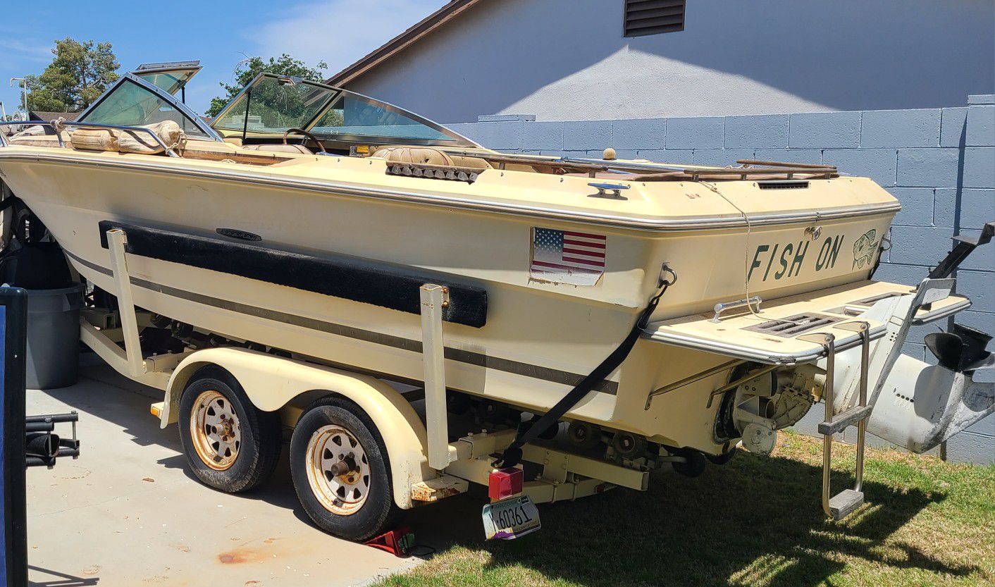 1983 Sea Ray Boat With 350 