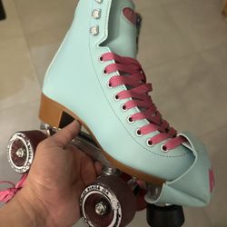 Moxi Beach Bunny Roller Skates