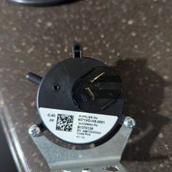Goodman B1370126 Pressure Switch SKU B1370126