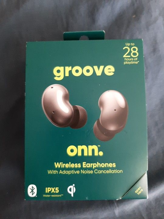 Groove Onn Earphones with Adaptive Noise Cancellation & Charging Case, Black