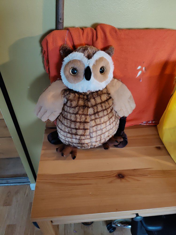 Stuffed Owl backpack
