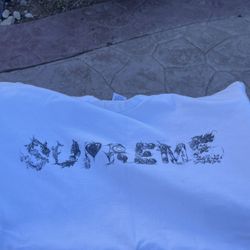 Supreme Tee Size M 