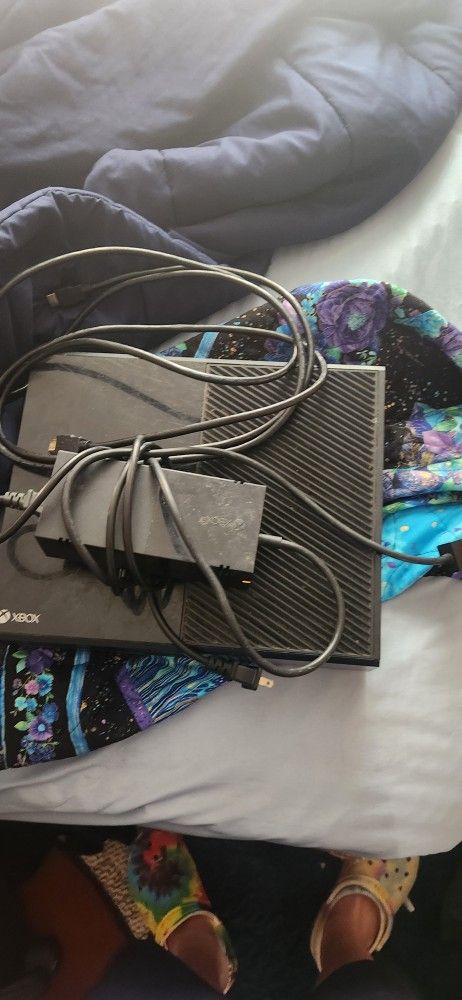 Xbox 1 With All Cords