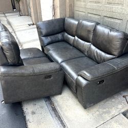 Leather 5 Seat Reclining Sectional 