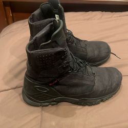 Oakley Boots