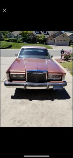 1983 Lincoln Town Car