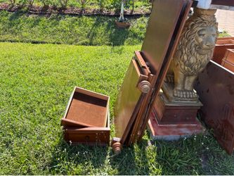 Free wooden desk/hutch