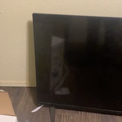 INSIGNIA 43" Class F50 Series LED 4K UHD Smart Fire TV, Voice Remote with Alexa, Stream Live TV Without Cable (no controller)