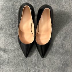 Black Pointed Toe Heels – Size 6.5 – New