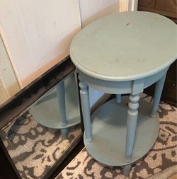Table & mirror