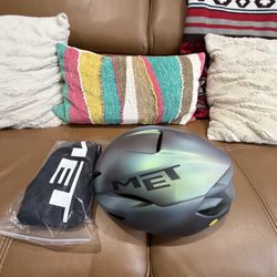 MET Manta MIPS Aero Road Bike Helmet