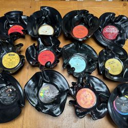 12 Vintage “Melted Records” Snack Bowls