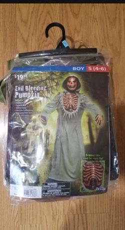 Bleeding pumpkin costume