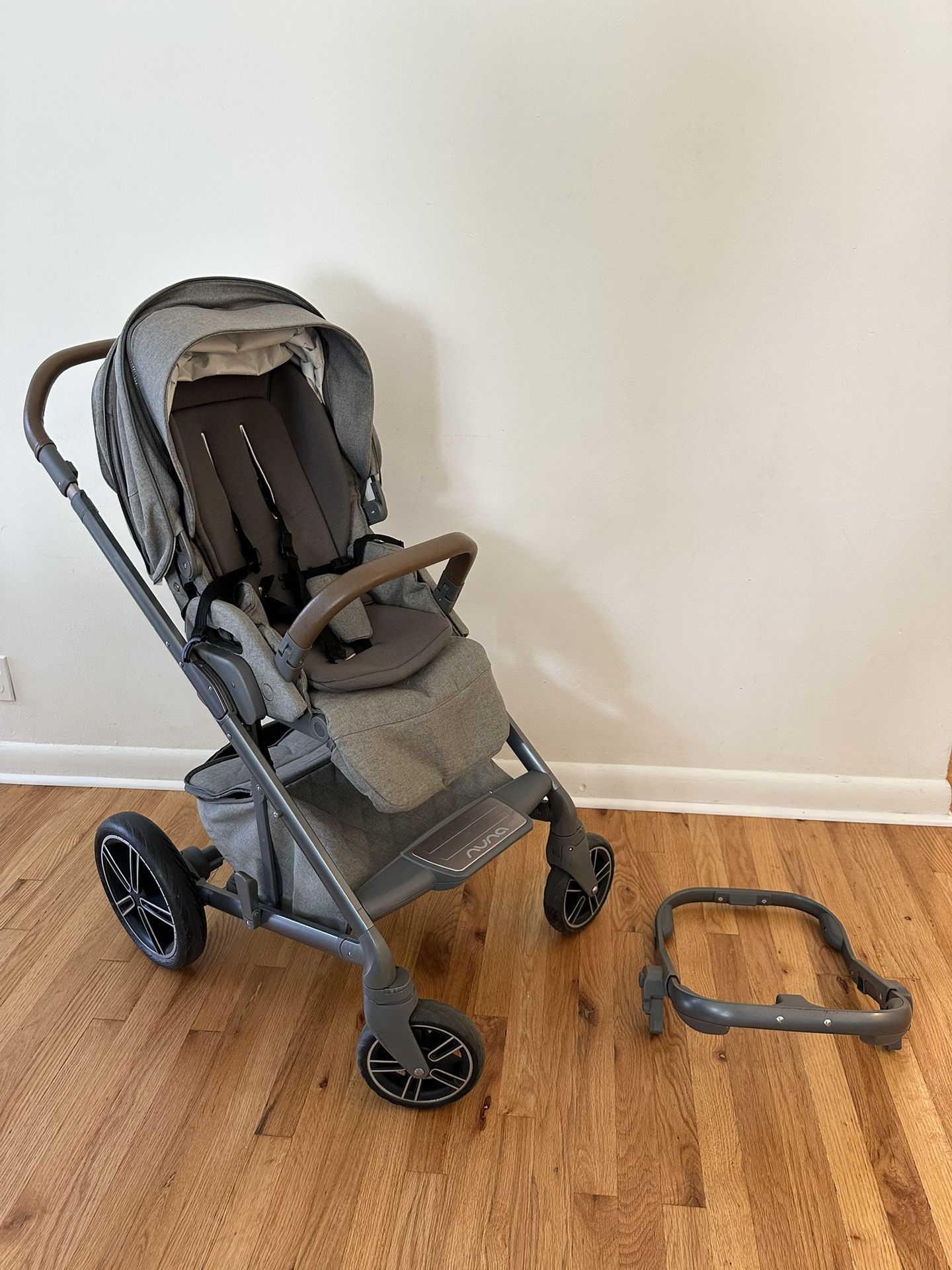 Nuna mixx Stroller And Adapter For Nuna Pipa Lite Infant Car Seat