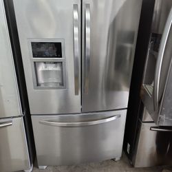 Kenmore And Maytag Washer And Dryer Set 