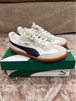 Puma Super Liga OG Retro Women Size 6