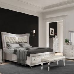 Queen Bedroom Set With FREE MATTRESS 