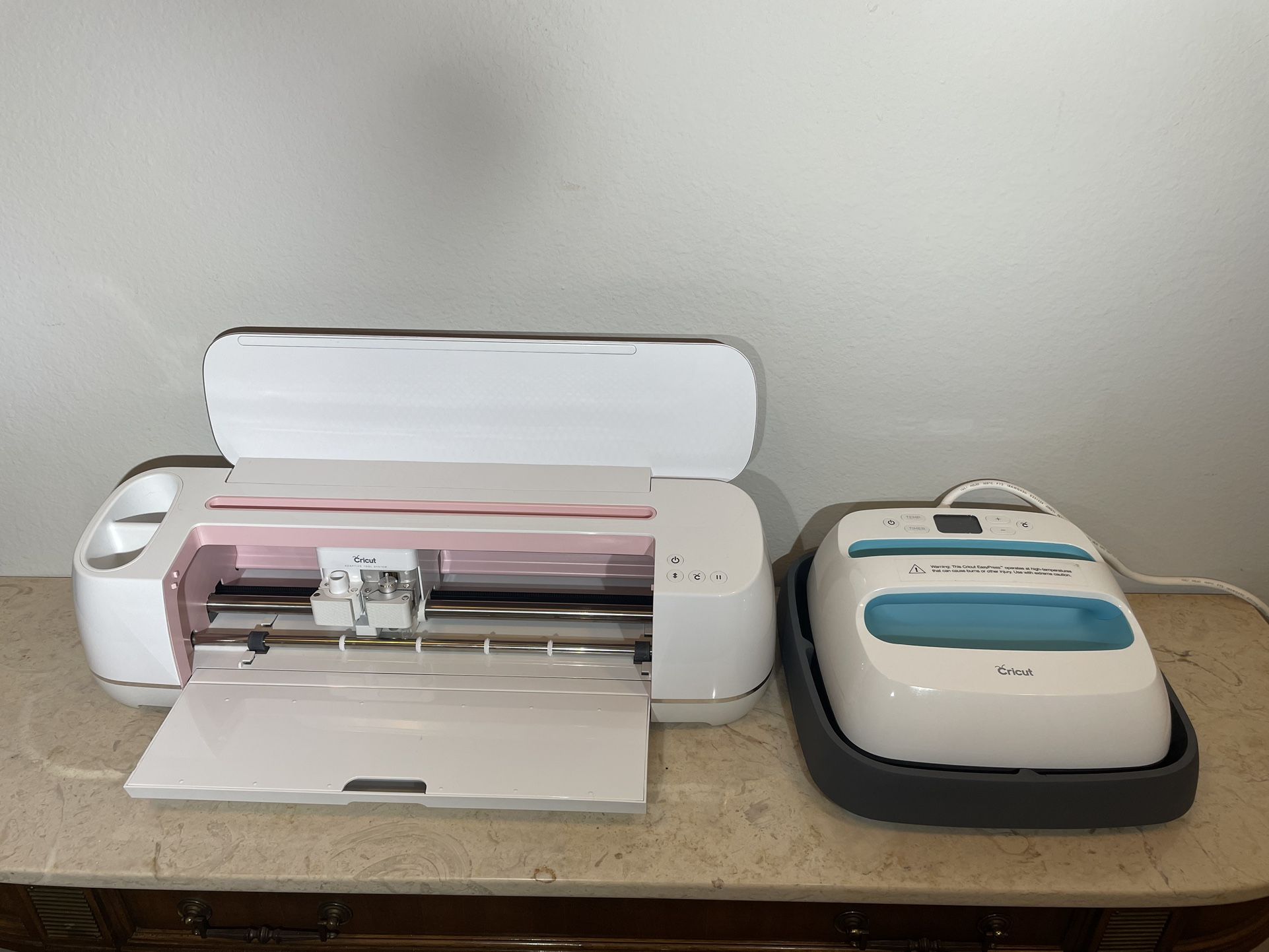 Cricut Maker and Cricut Iron