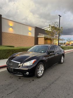 2012 Infiniti M