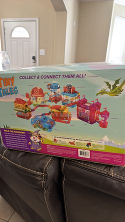 Free Tiny Tales castle for hamsters