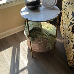 End table 