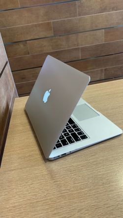 Apple MacBook Air 13” i5/8GB/256GB SSD $180