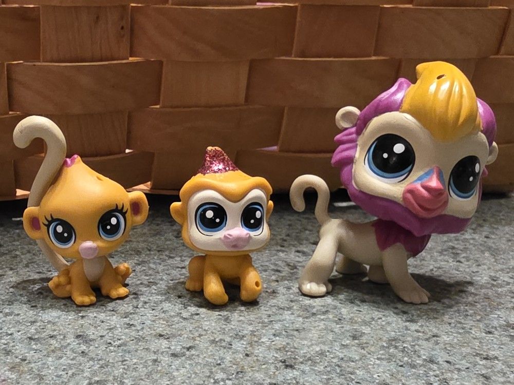 Littlest Pet Shop (LPS) Baboon Family