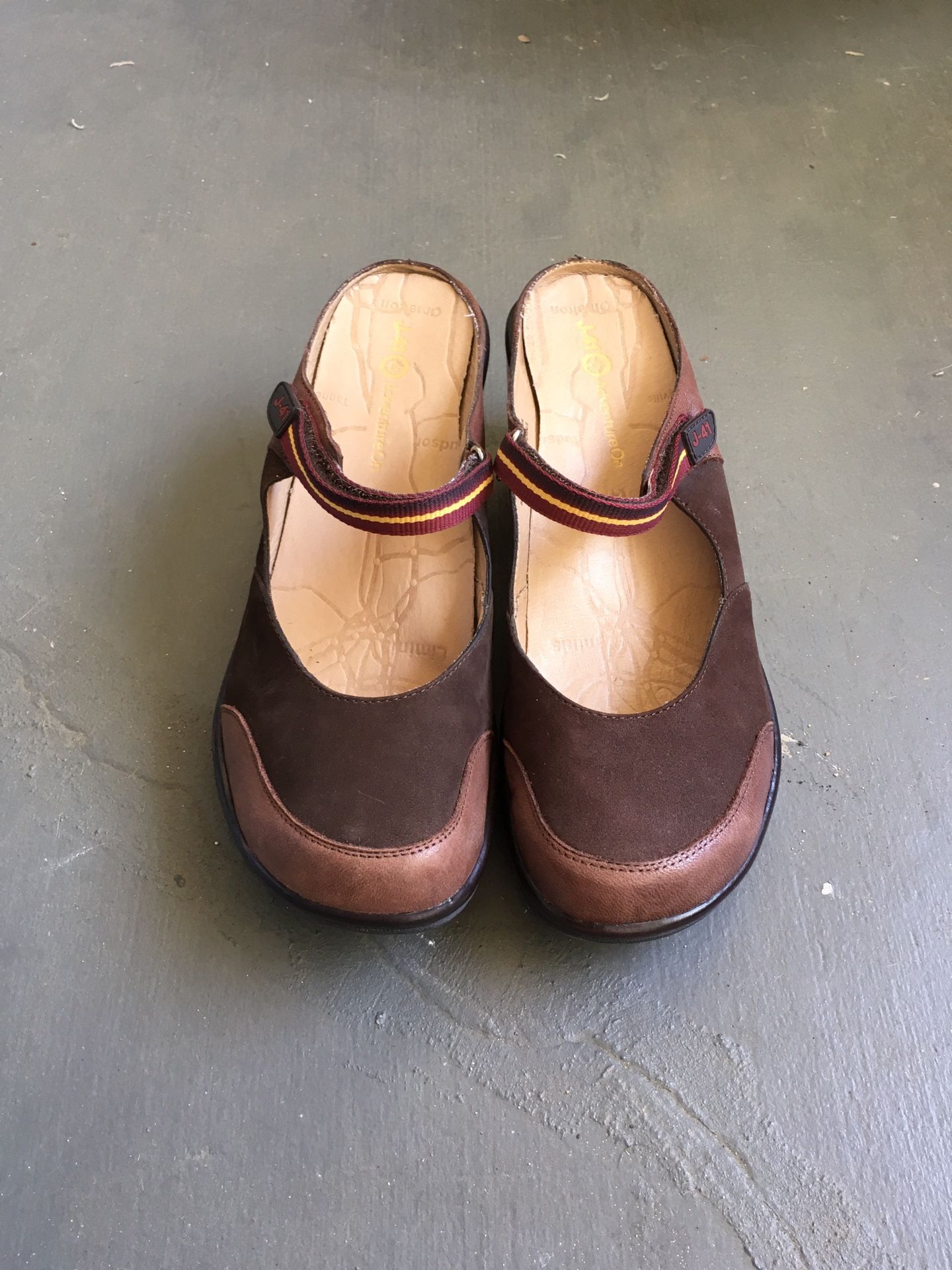 Like New J-41 Adventure On Strap On Suede Heels Size 10 Mary Jane Shoes