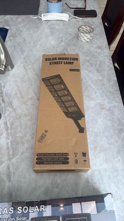 Solar induction street lamp