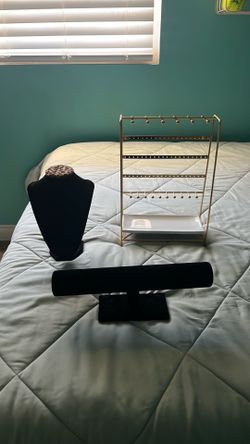 jewelry holder