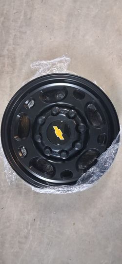 Stock Blackout GM 2500 HD Rims