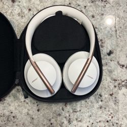 Bose Noise Canceling Headphone 