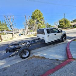 2019 DIESEL FORD F 550 SUPER DUTY 6.7 TURBO V8 AUTOMATIC CREW CAB CHASSIS 12FT BOX REMOVE IT VERY LOW MILES CLEAN TITLE PLATES UP DATE REGISTERED ON M