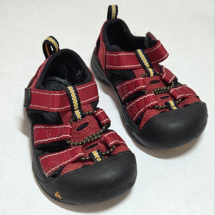 Toddlers Keen Sport Sandals Sz 5 Waterproof Shoes Camping Hiking Red