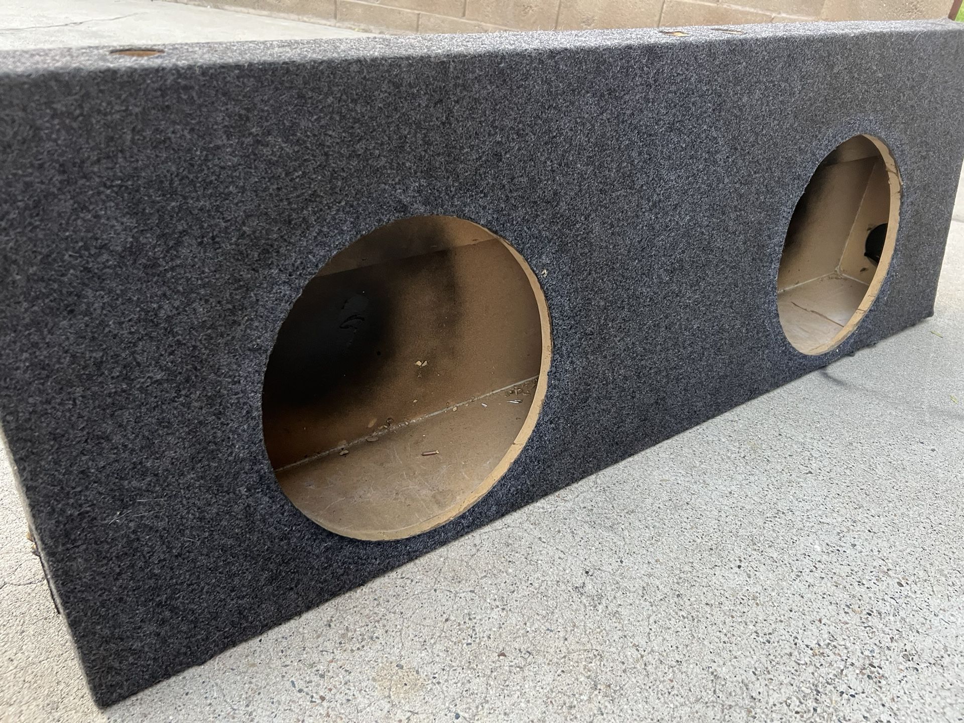 ($120 firm) 2/12s sub box for a 2001 to 07 Chevy / GMC Crew Cab