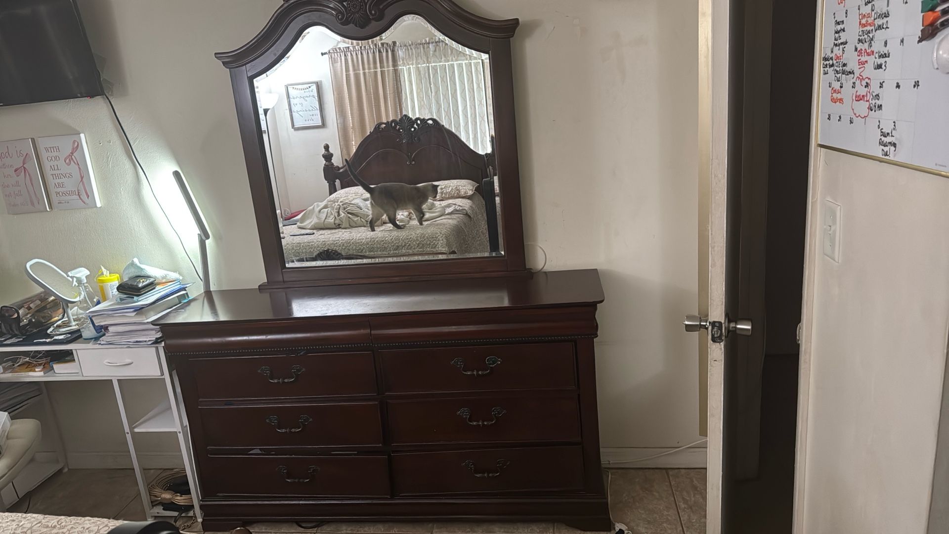 Dresser Plus Mirror