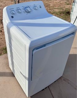 GE White Front-Load Clothes Dryer