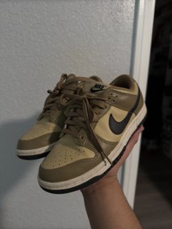 Nike Dunk Women’s Dark Driftwood Sz 6